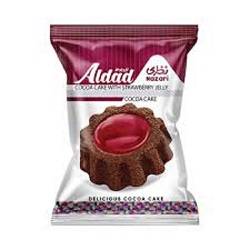 نظری کیک کاکائویی به کرم شیری و ژله توت فرنگی